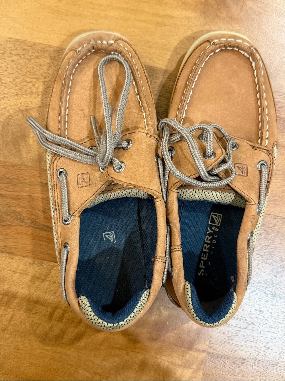 Sperry classic ‘top